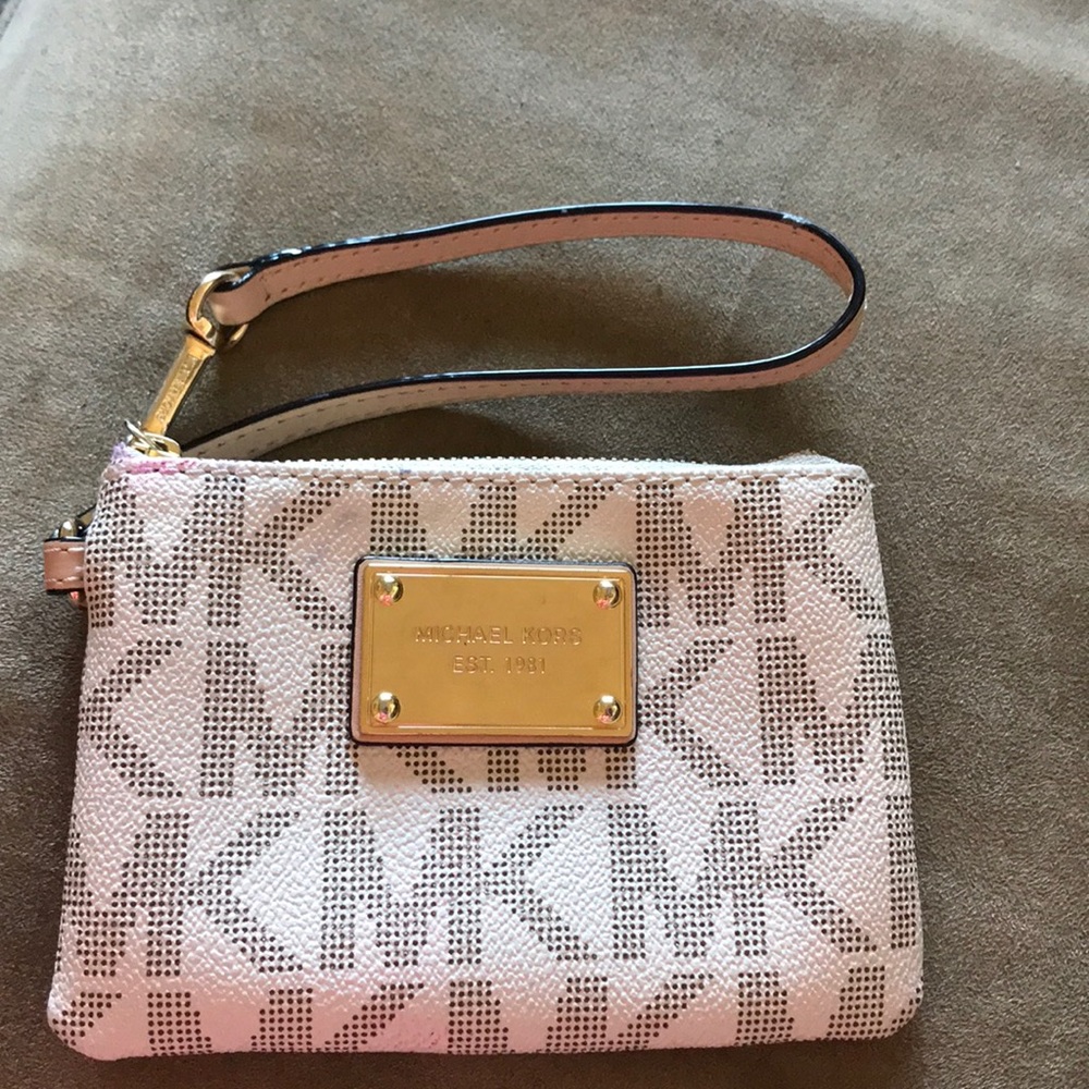 Michael Kors wristlet